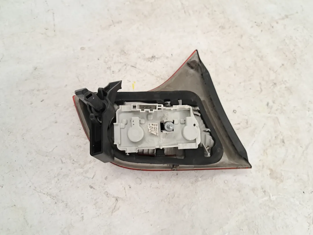 Fanale faro posteriore interno destro