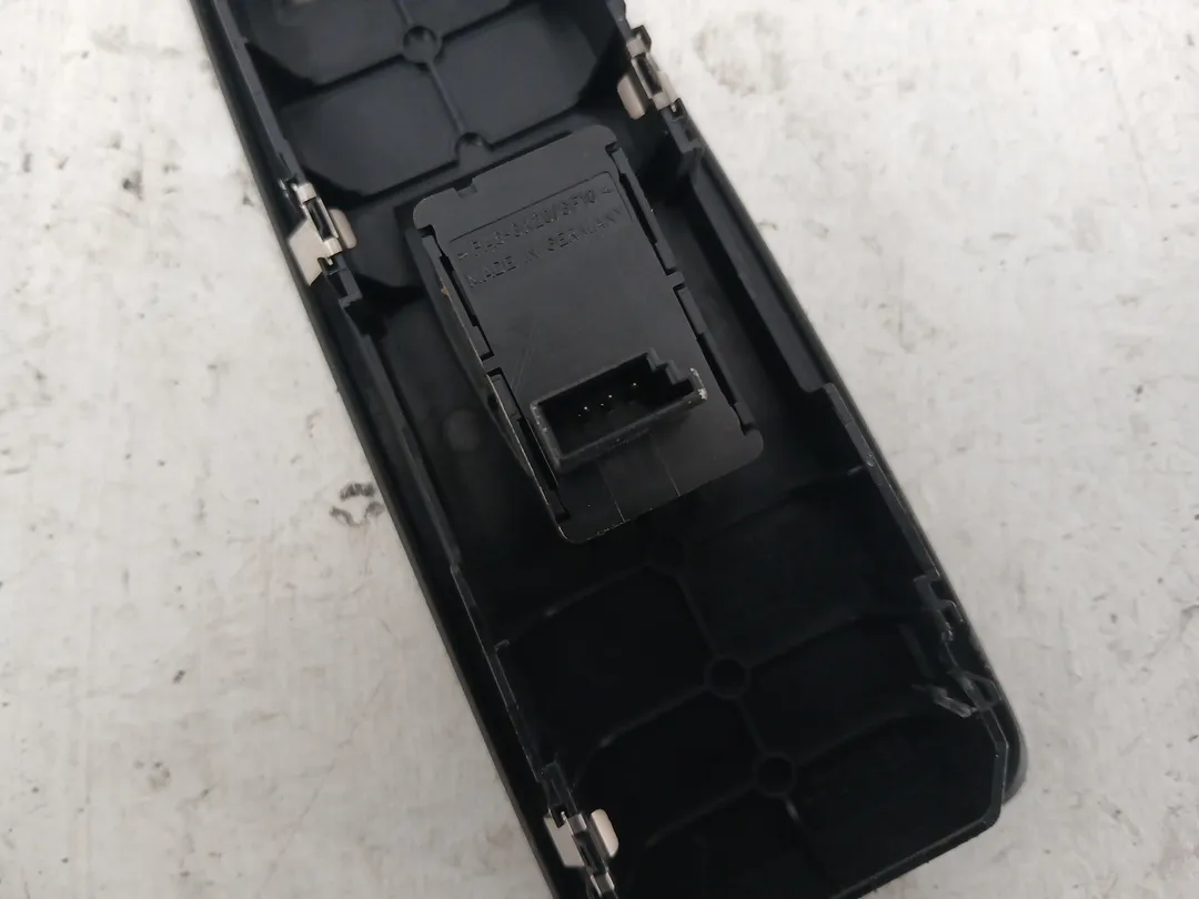 Interruttore alzacristalli porta anteriore destro Interruttore alzacristalli porta anteriore destro
