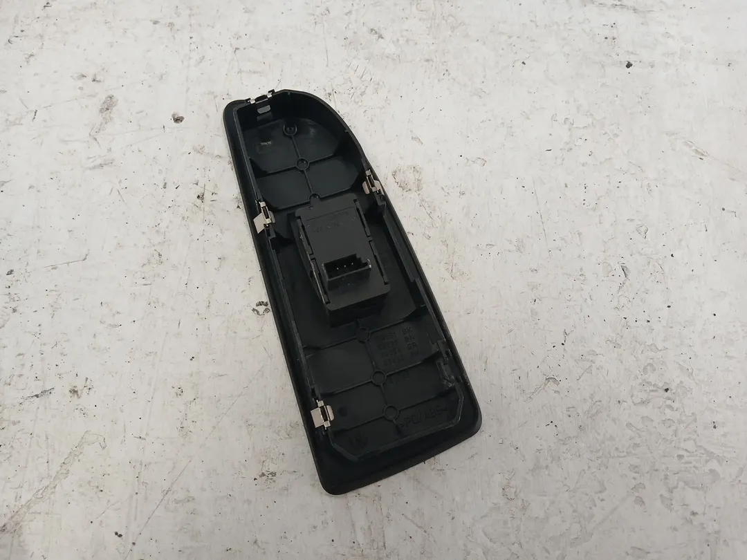Interruttore alzacristalli porta anteriore destro Interruttore alzacristalli porta anteriore destro