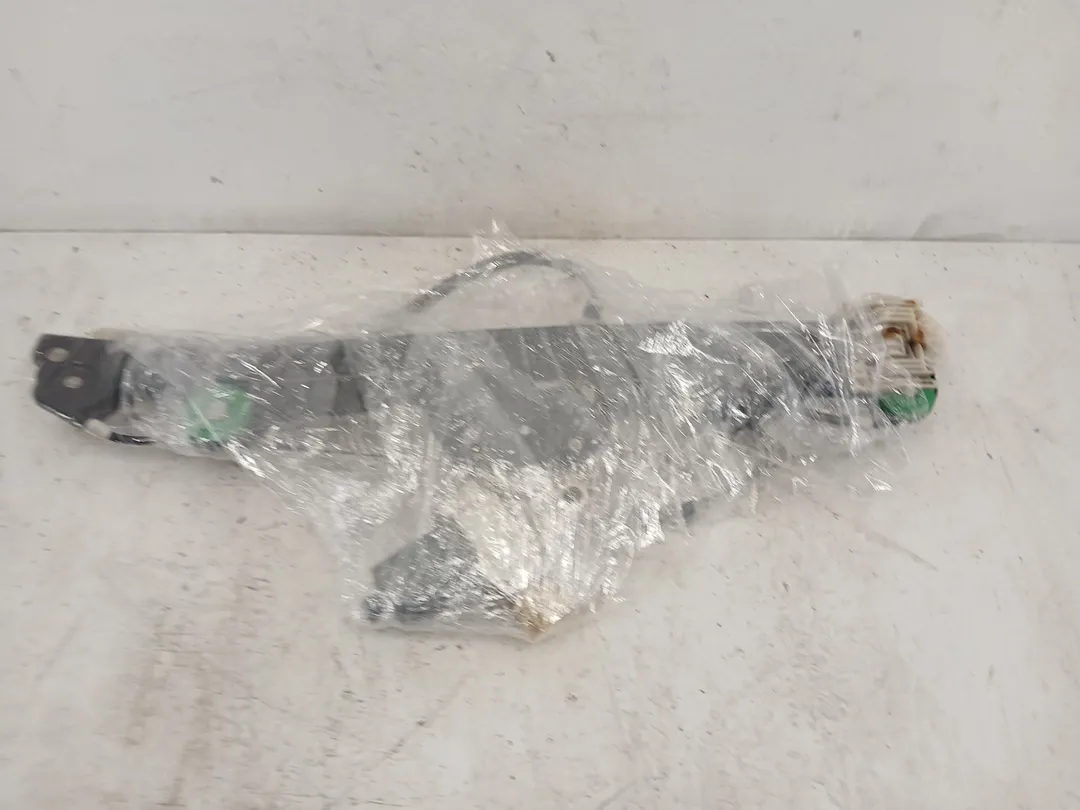 Alzacristallo porta anteriore destro Alzacristallo porta anteriore destro