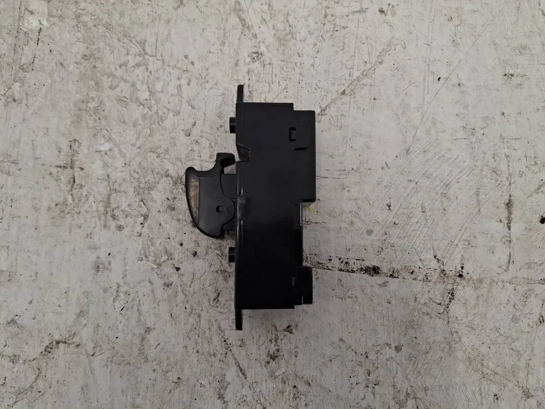 Interruttore alzacristalli porta posteriore destro Interruttore alzacristalli porta posteriore destro