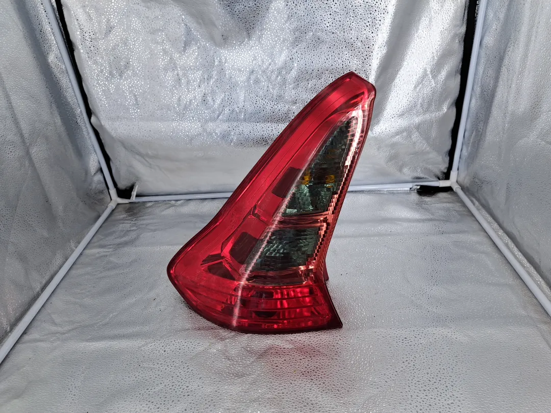 Fanale faro posteriore sinistro Fanale faro posteriore sinistro