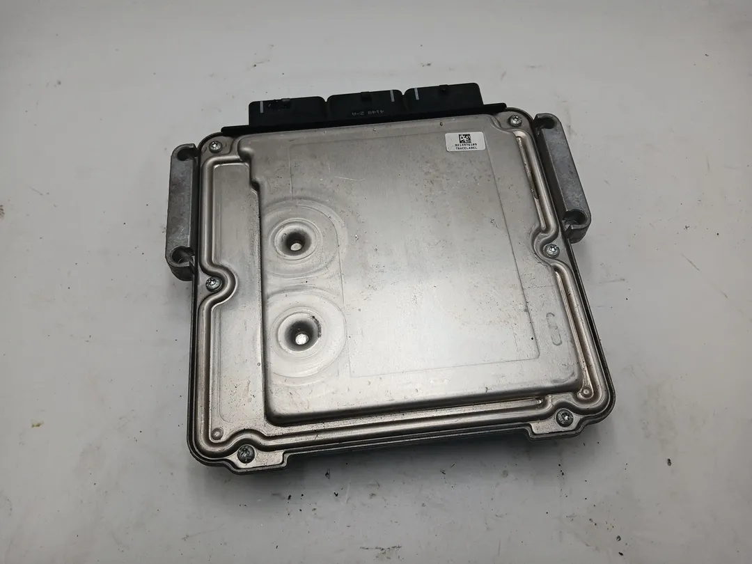 Centralina iniezione motore ECU Centralina iniezione motore ECU