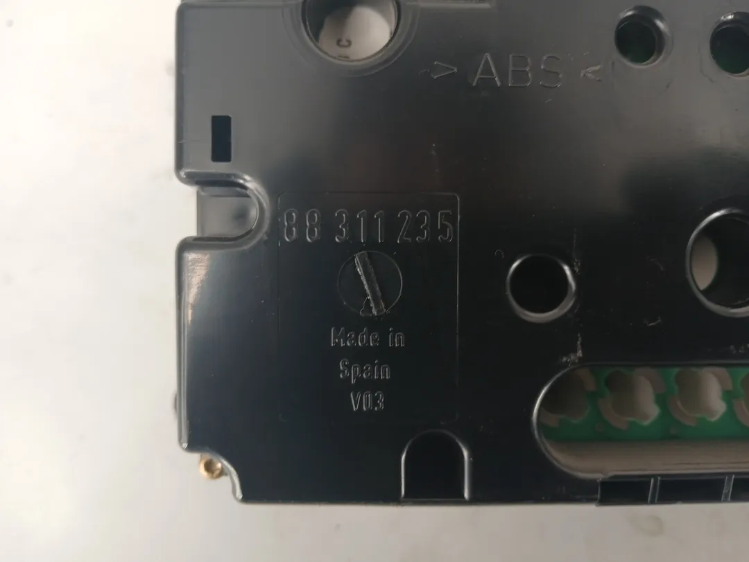 Quadro strumenti contachilometri Quadro strumenti contachilometri