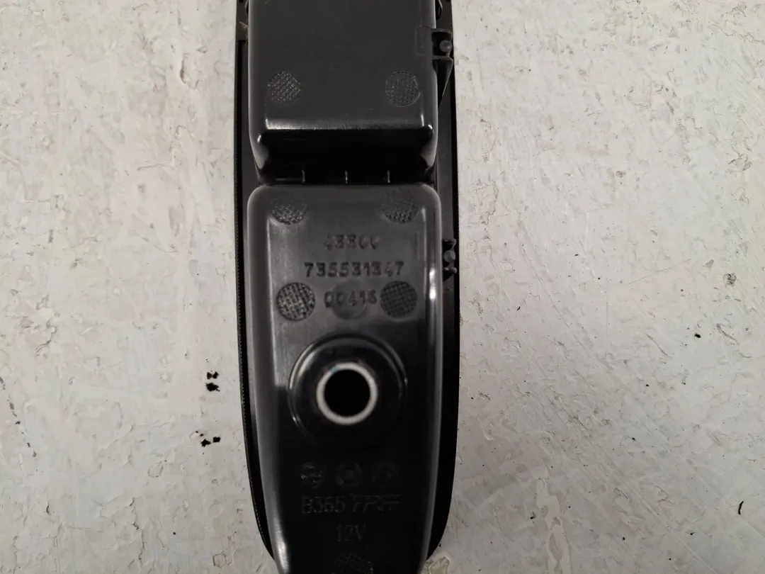 Interruttore alzacristalli porta anteriore Interruttore alzacristalli porta anteriore