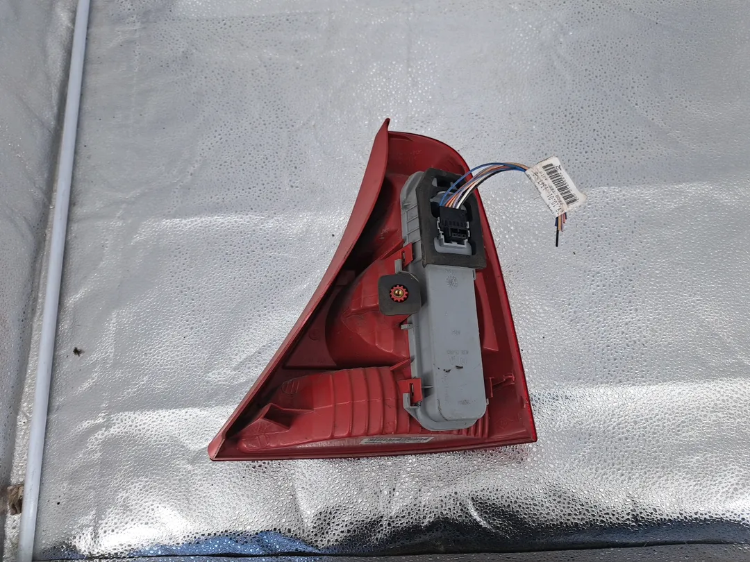 Fanale faro posteriore sinistro