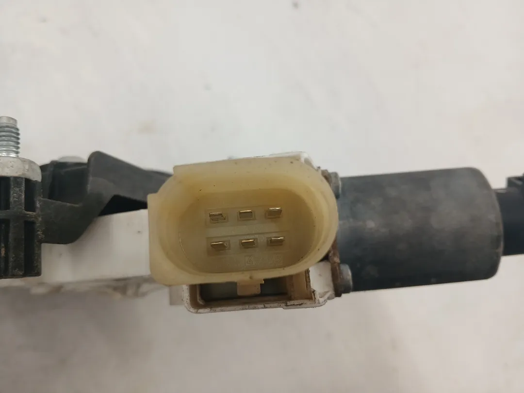 Alzacristallo alzavetro elettrico porta anteriore sinistro Alzacristallo alzavetro elettrico porta anteriore sinistro