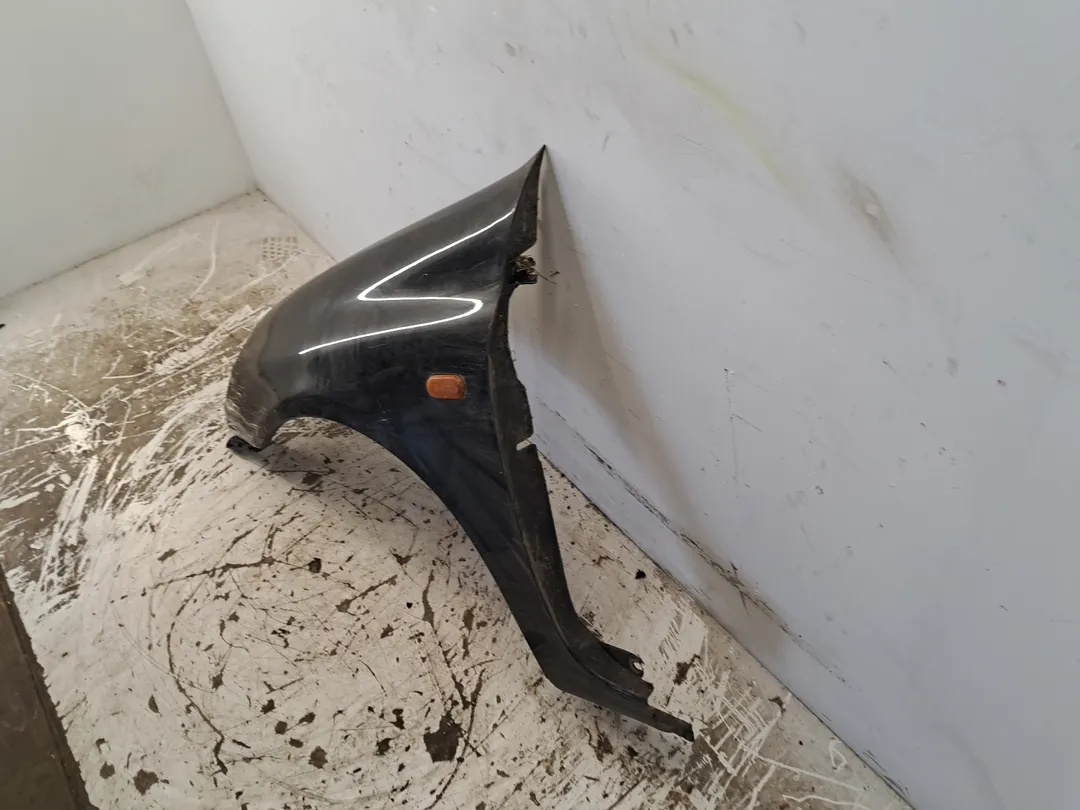 Parafango anteriore sinistro