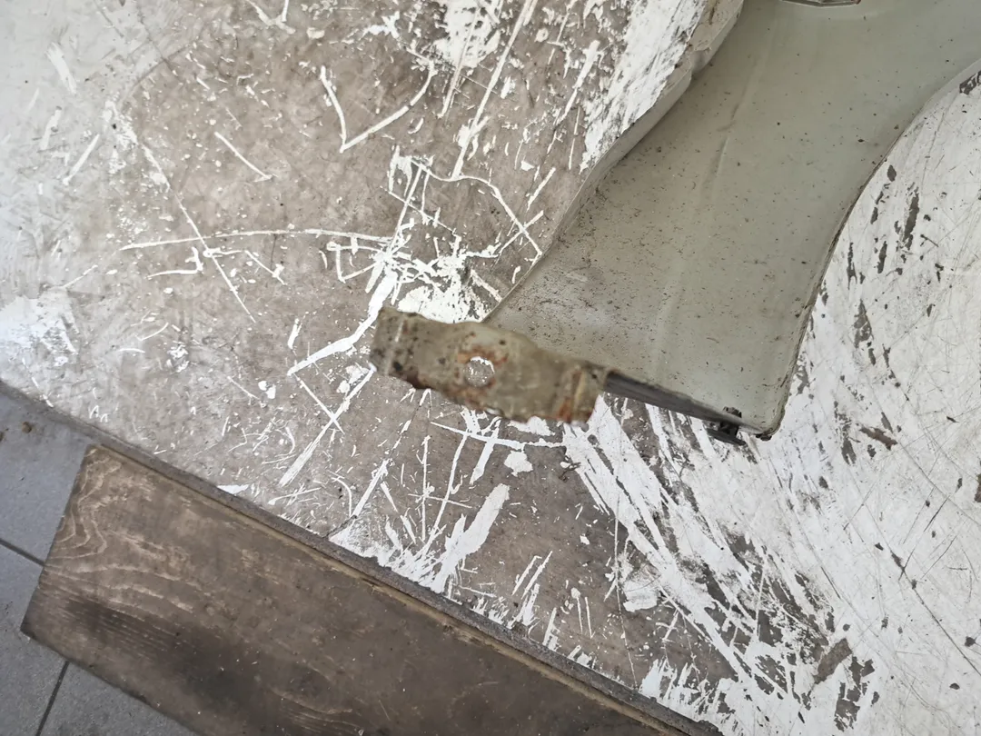 Parafango anteriore sinistro