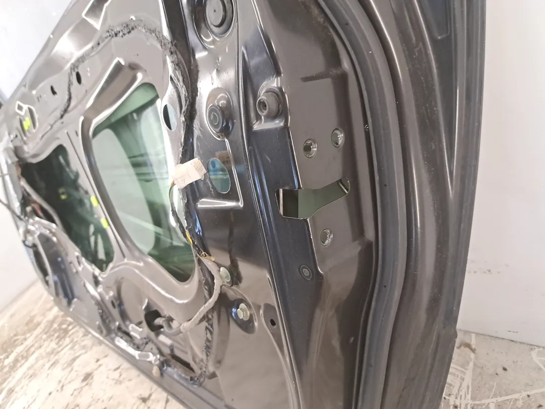 Porta anteriore destro Porta anteriore destro