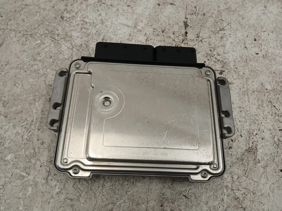 Centralina iniezione motore ECU Centralina iniezione motore ECU