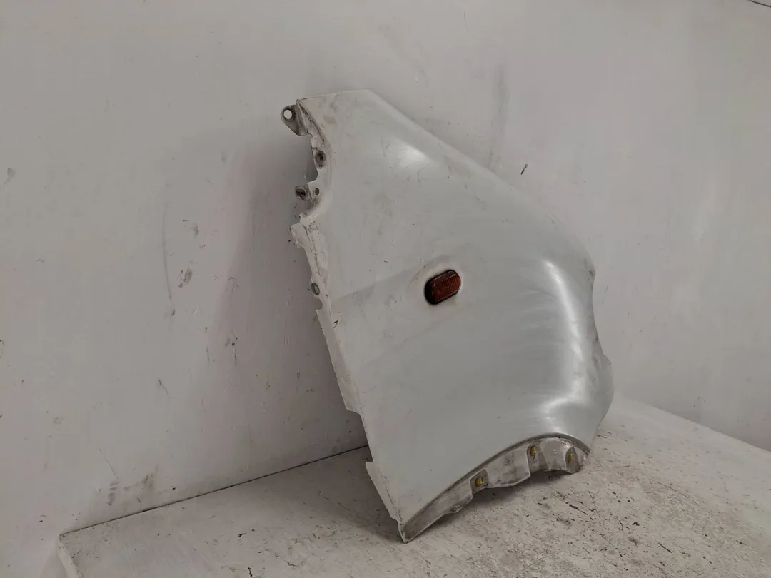 Parafango anteriore destro