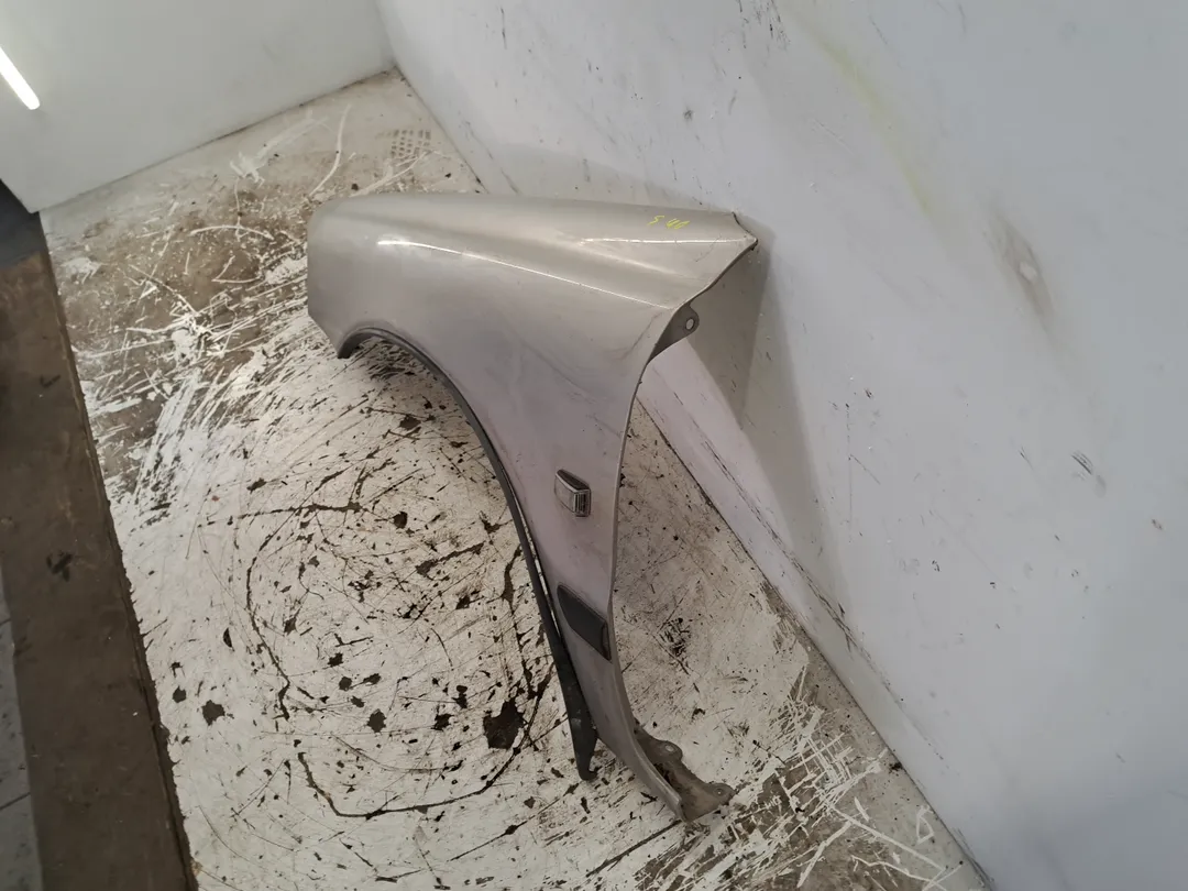 Parafango anteriore sinistro
