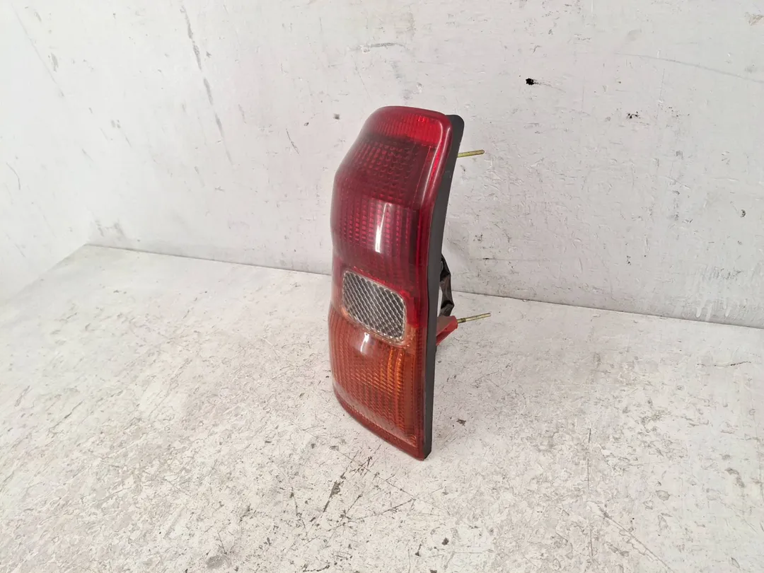 Fanale faro posteriore sinistro
