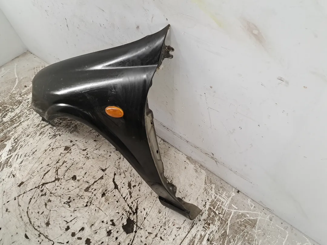 Parafango anteriore sinistro