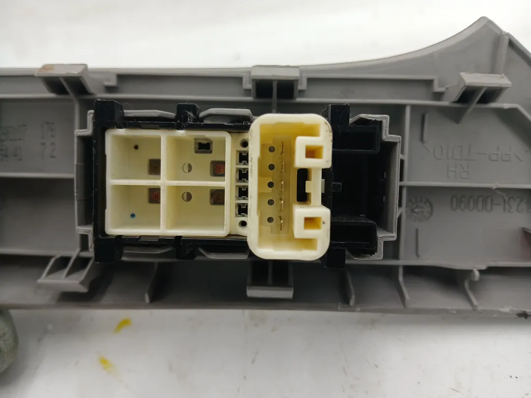 Interruttore alzacristalli porta anteriore Interruttore alzacristalli porta anteriore