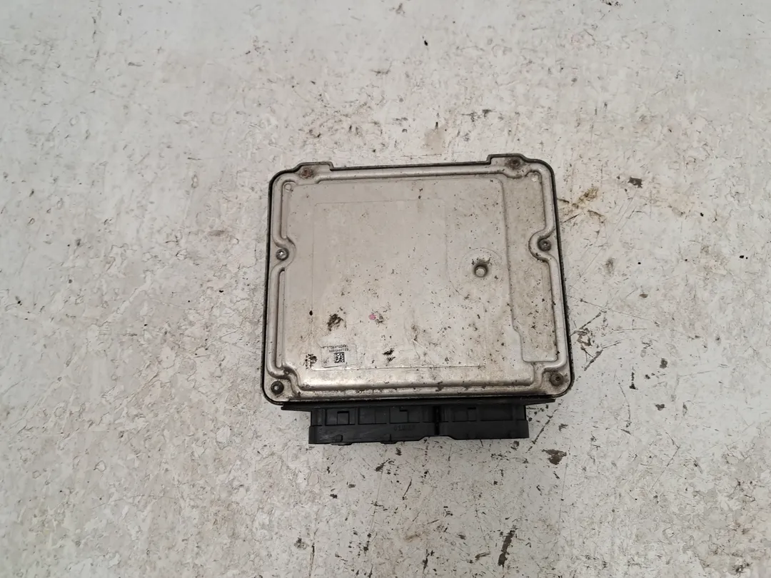 Centralina iniezione motore ECU Centralina iniezione motore ECU