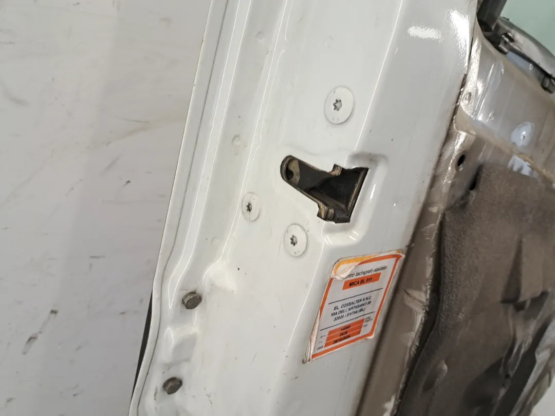 Porta anteriore sinistro Porta anteriore sinistro