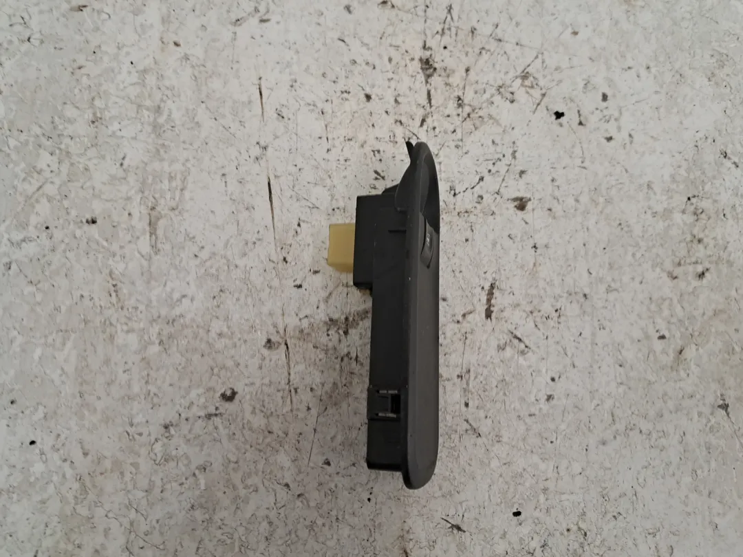 Interruttore alzacristalli porta anteriore Interruttore alzacristalli porta anteriore