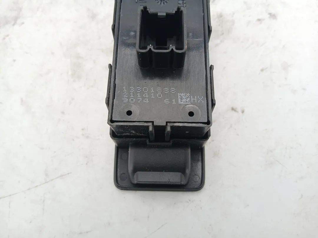 Interruttore alzacristalli porta anteriore Interruttore alzacristalli porta anteriore