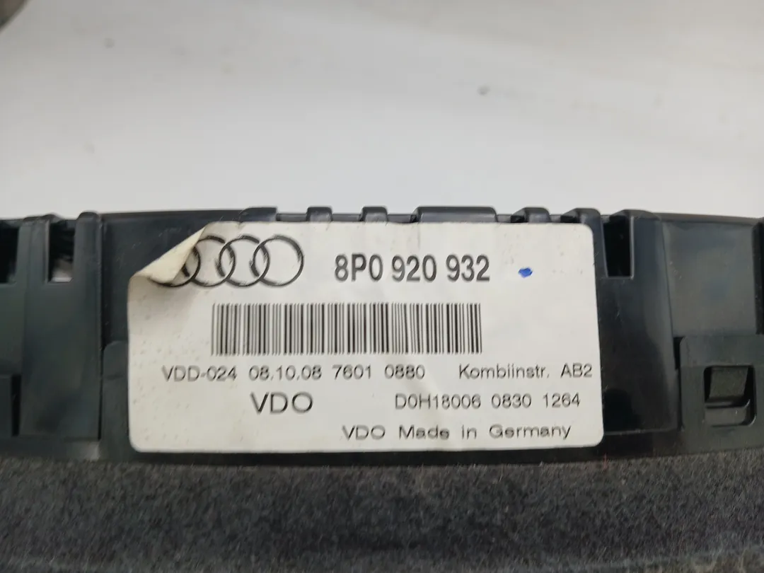 Quadro strumenti contachilometri Quadro strumenti contachilometri
