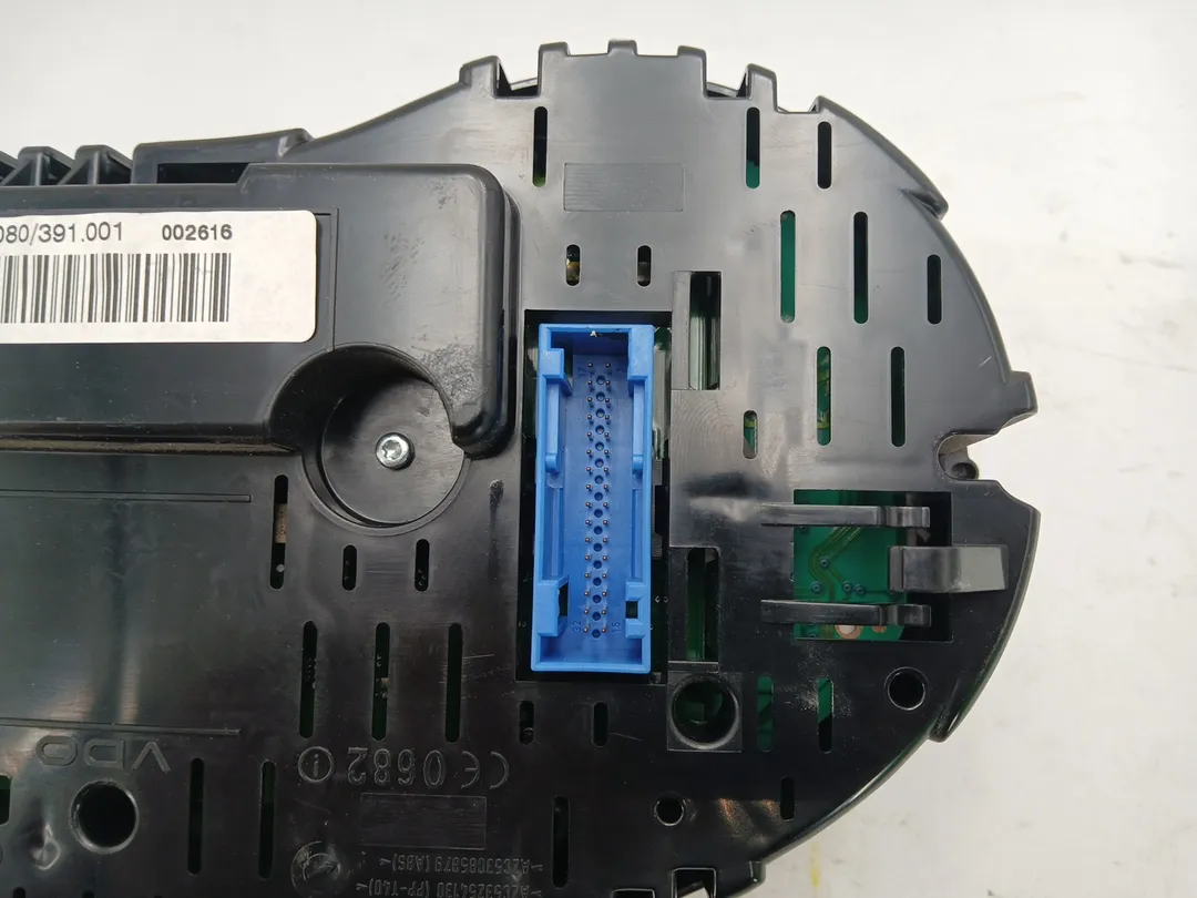Quadro strumenti contachilometri Quadro strumenti contachilometri