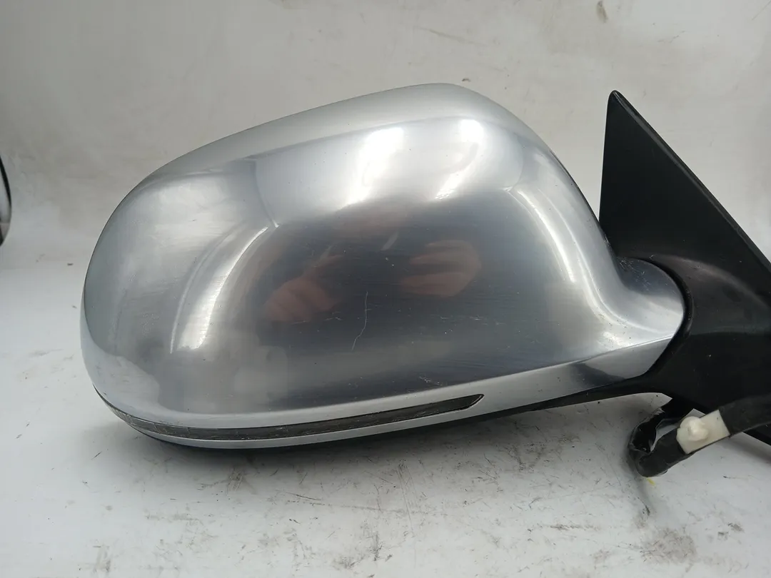 Specchio Retrovisore esterno elettrico destro Specchio Retrovisore esterno elettrico destro