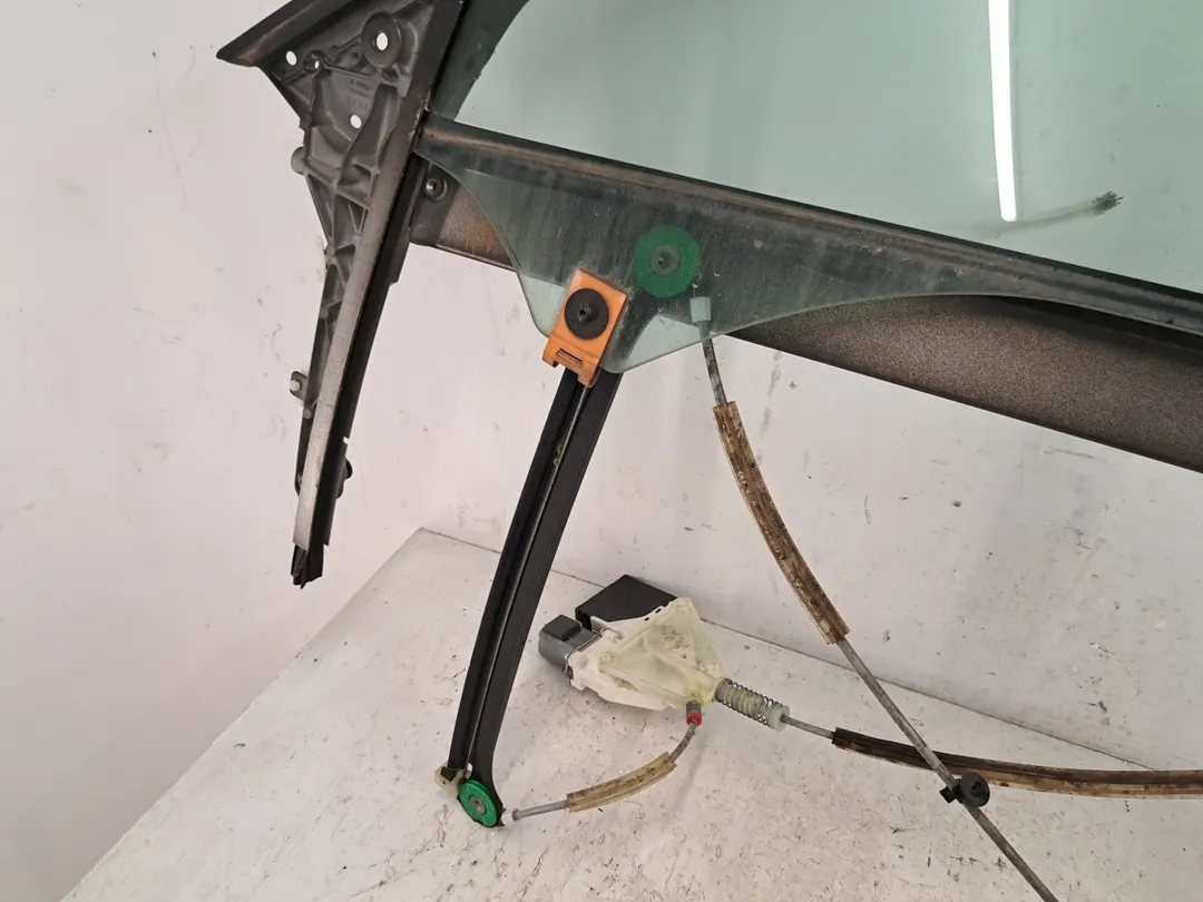 Alzacristallo alzavetro elettrico porta anteriore sinistro Alzacristallo alzavetro elettrico porta anteriore sinistro