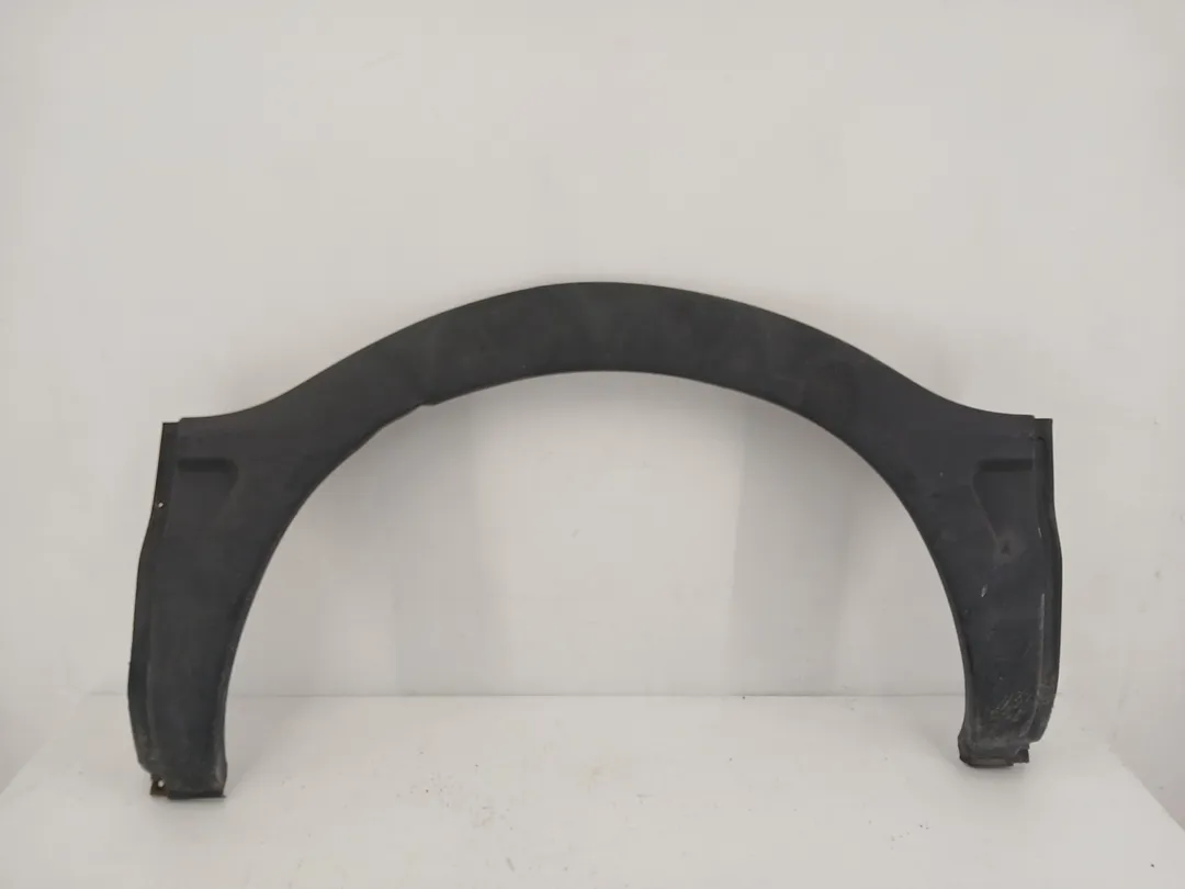 Modanatura arco passaruota posteriore sinistro Modanatura arco passaruota posteriore sinistro