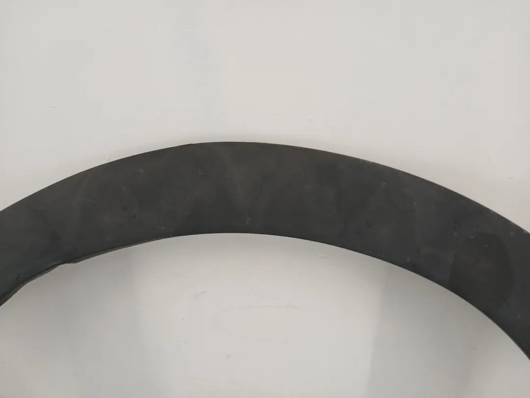 Modanatura arco passaruota posteriore sinistro Modanatura arco passaruota posteriore sinistro