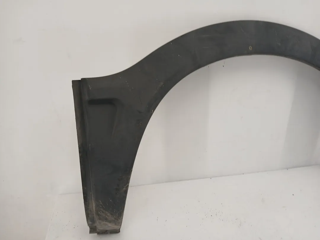 Modanatura arco passaruota posteriore destro Modanatura arco passaruota posteriore destro