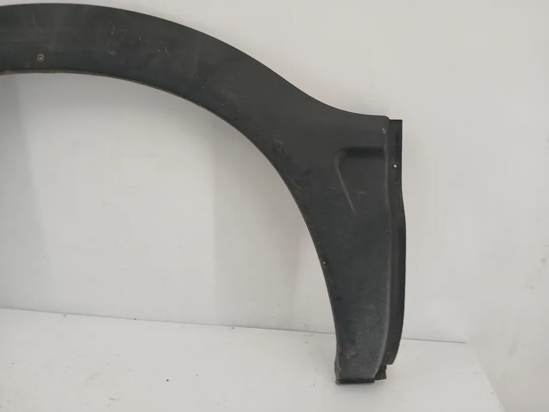 Modanatura arco passaruota posteriore destro Modanatura arco passaruota posteriore destro