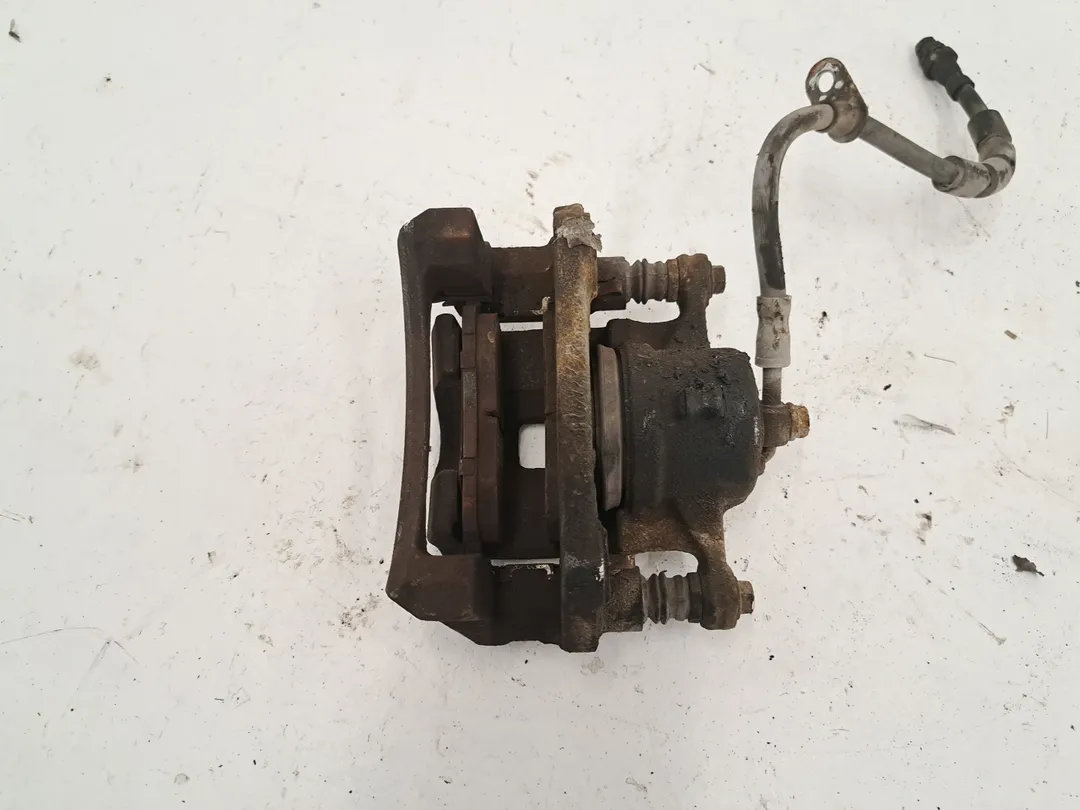 Pinza freno anteriore sinistro Pinza freno anteriore sinistro