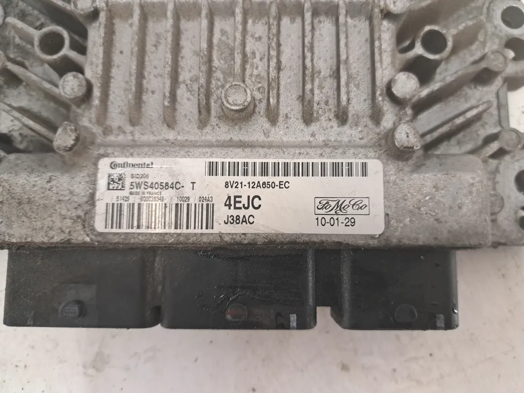 Centralina iniezione motore ECU Centralina iniezione motore ECU