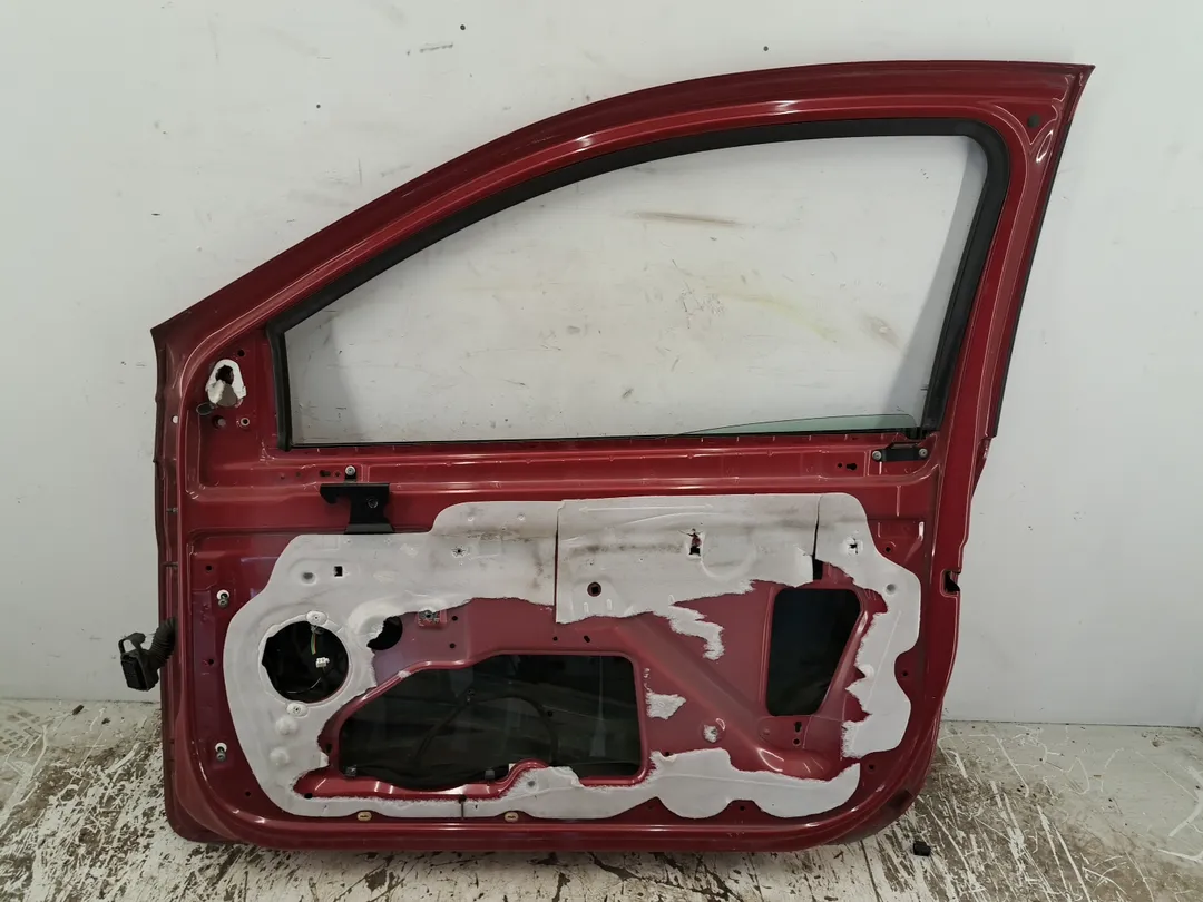 Porta anteriore destro