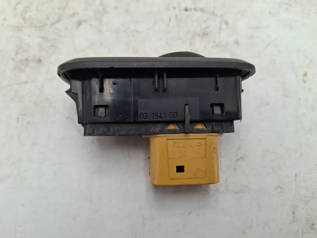 Interruttore alzacristalli porta anteriore Interruttore alzacristalli porta anteriore