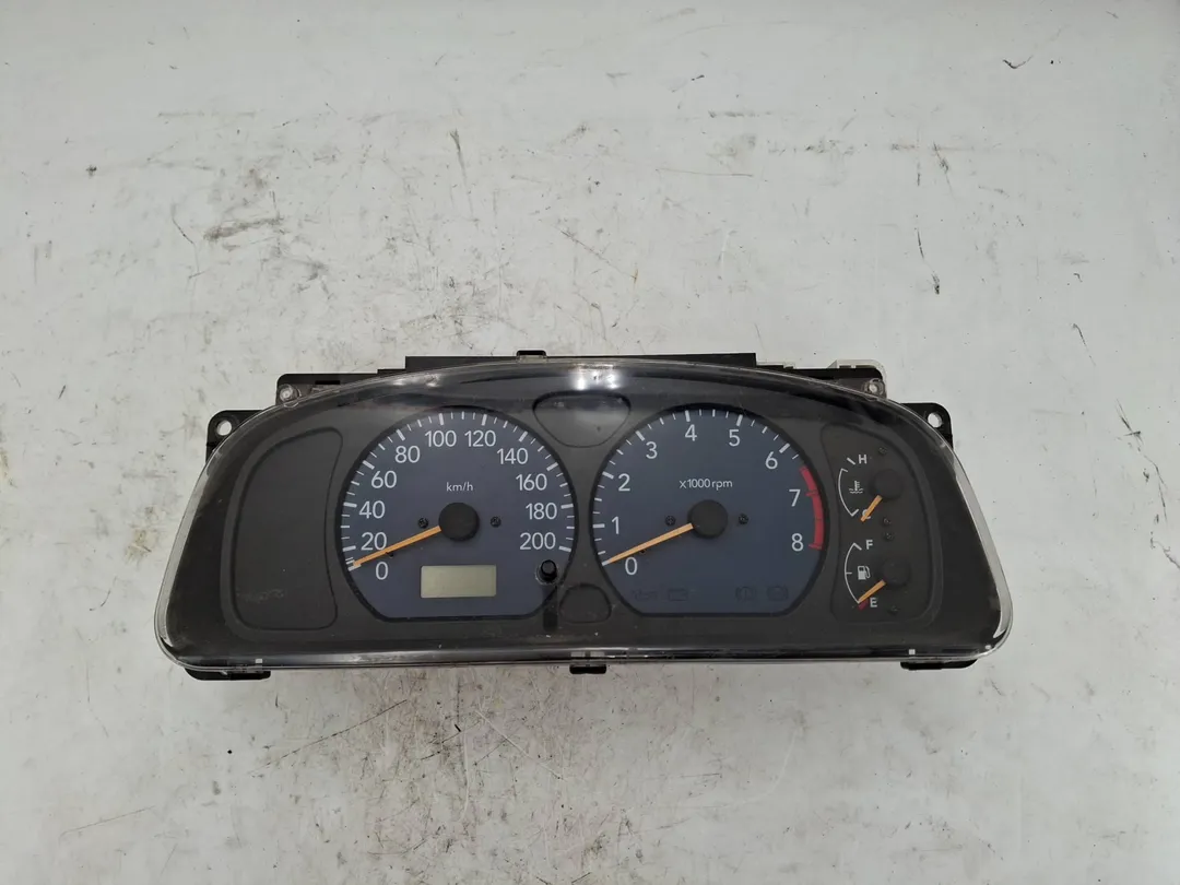 Quadro strumenti contachilometri Quadro strumenti contachilometri