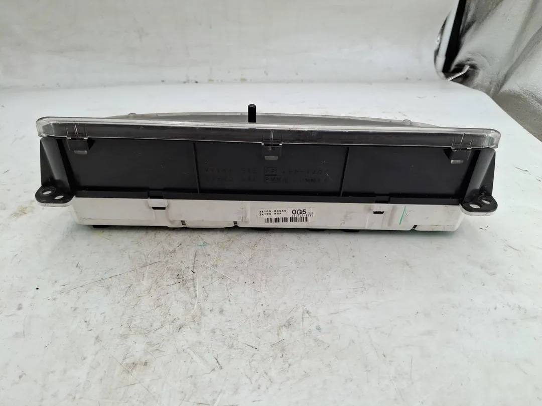 Quadro strumenti contachilometri Quadro strumenti contachilometri