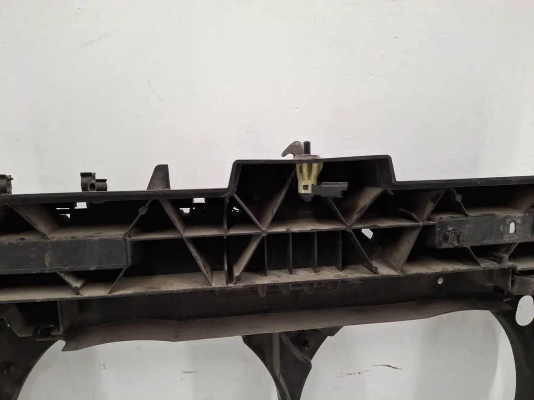Rivestimento anteriore interno Rivestimento anteriore interno