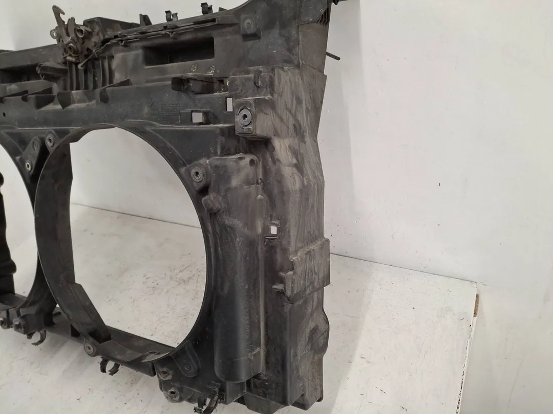 Rivestimento anteriore interno Rivestimento anteriore interno