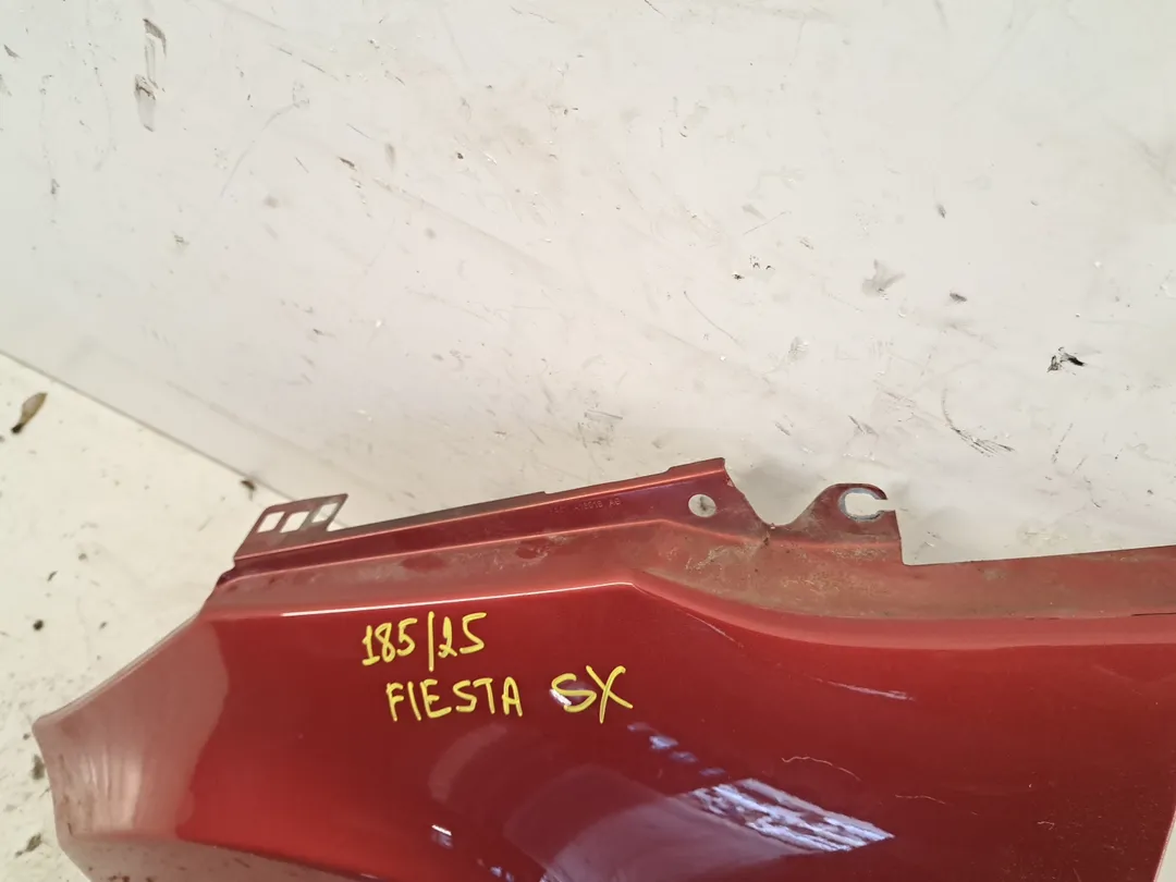 Parafango anteriore sinistro