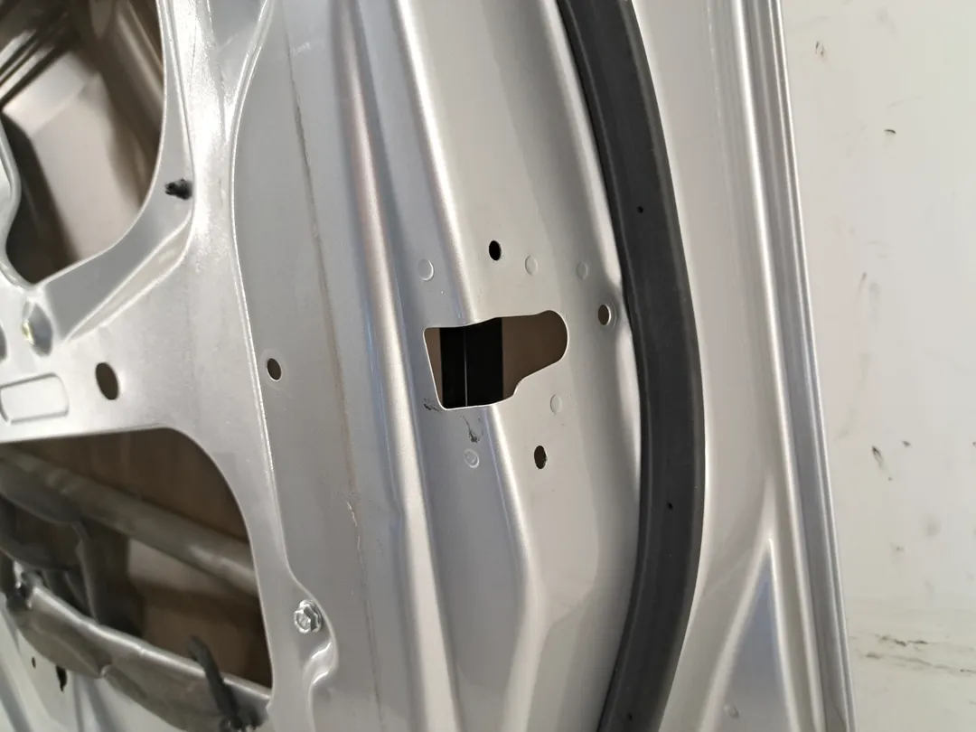 Porta anteriore destro Porta anteriore destro