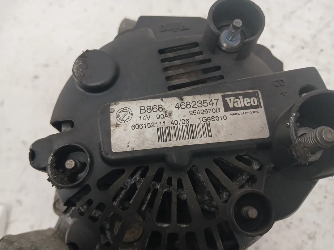 Alternatore Alternatore