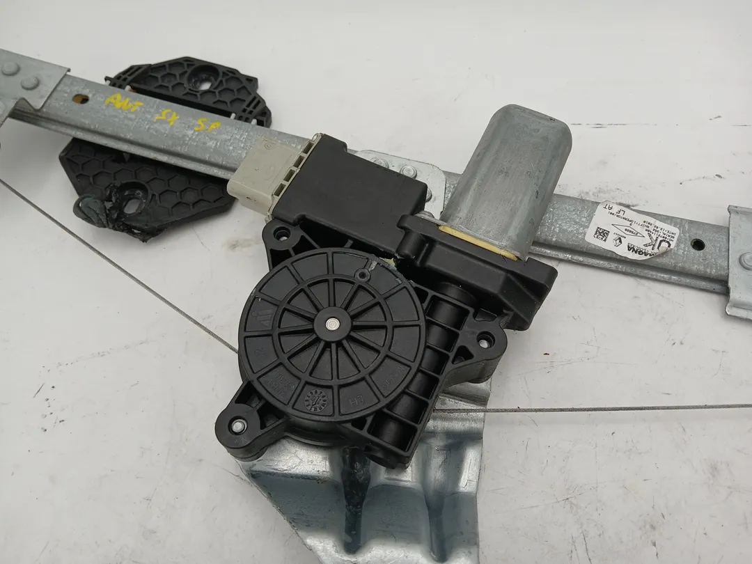 Alzacristallo elettrico porta anteriore con motorino sinistro Alzacristallo elettrico porta anteriore con motorino sinistro