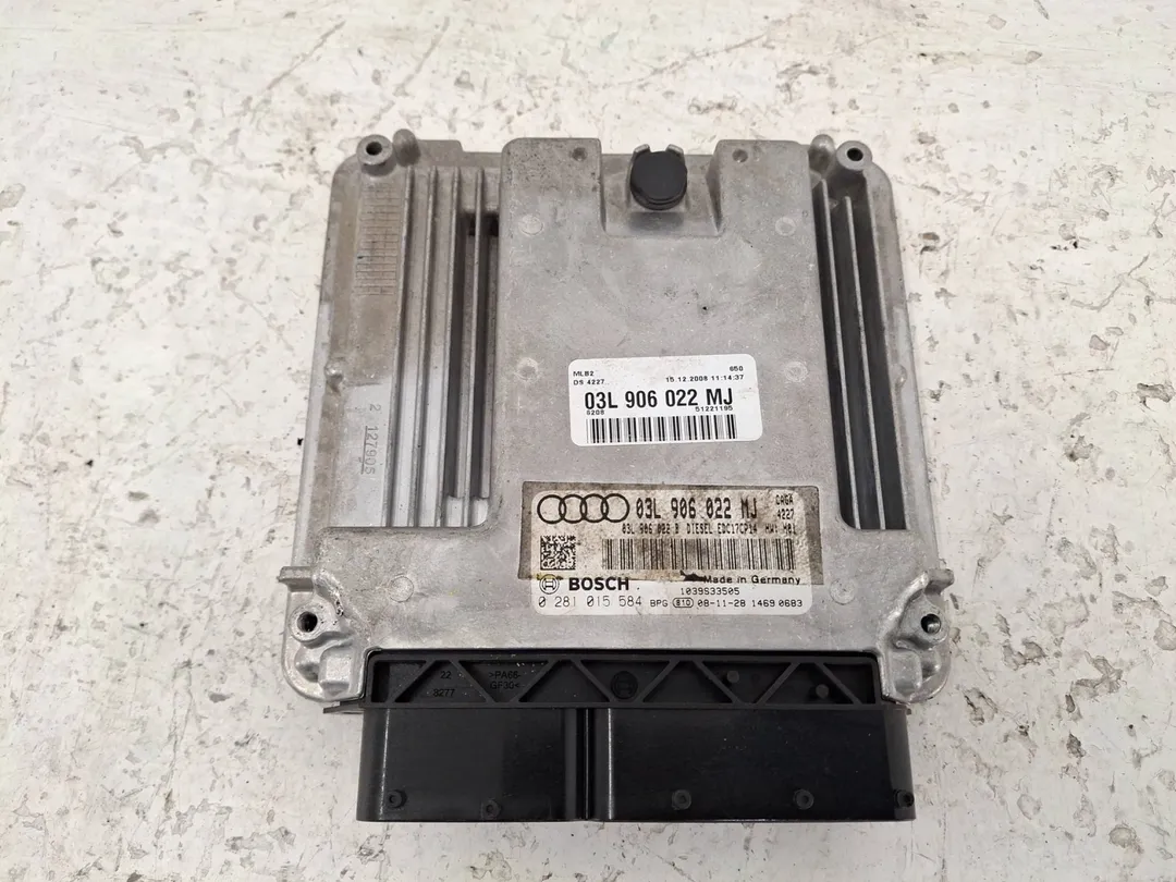 Centralina iniezione motore ECU Centralina iniezione motore ECU