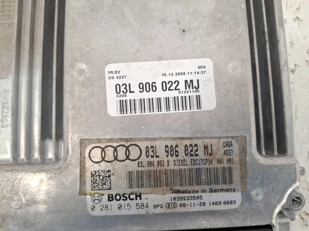 Centralina iniezione motore ECU Centralina iniezione motore ECU