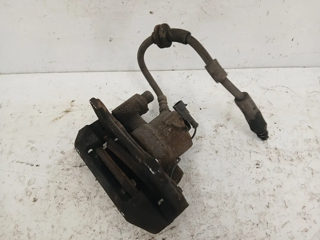 Pinza freno anteriore sinistro Pinza freno anteriore sinistro