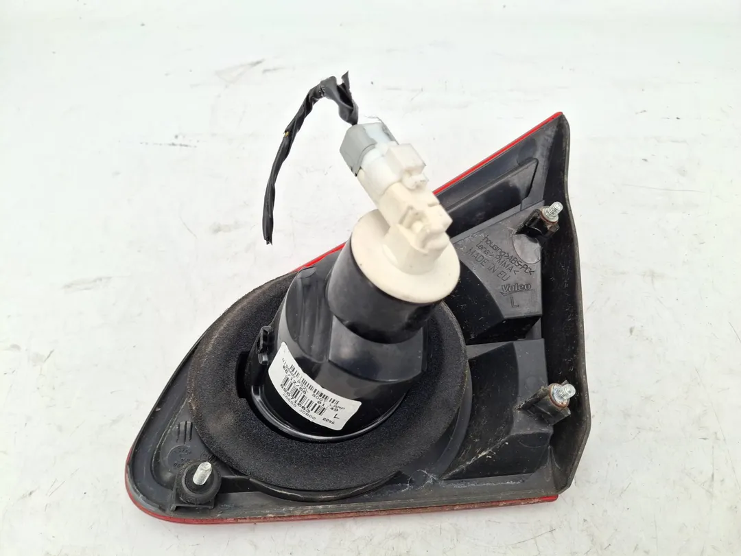 Fanale faro posteriore interno sinistro