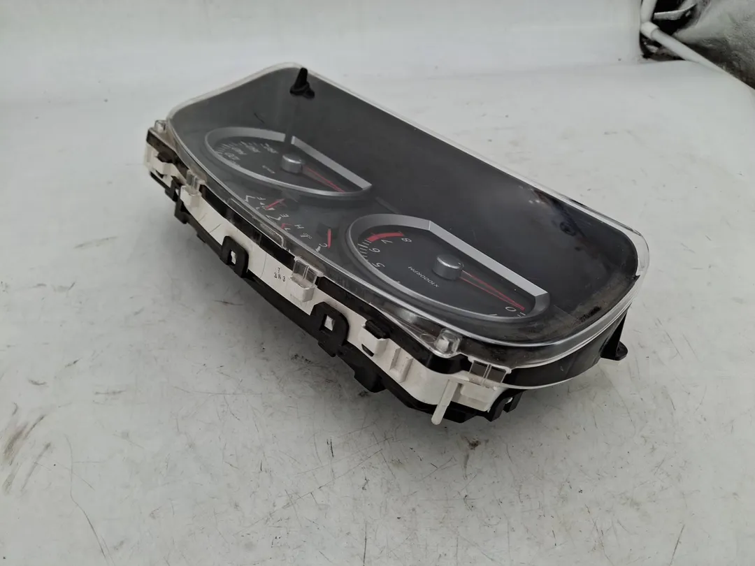 Quadro strumenti contachilometri Quadro strumenti contachilometri