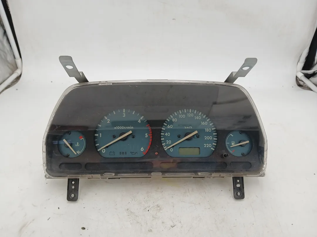 Quadro strumenti contachilometri Quadro strumenti contachilometri